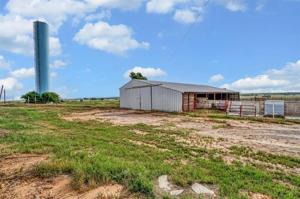 Photo 41 — 20523 E County Road 158 Road, Altus, OK 73521
