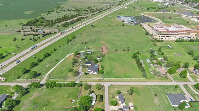 Photo 5 — 3001 S Choctaw Avenue, El Reno, OK 73036