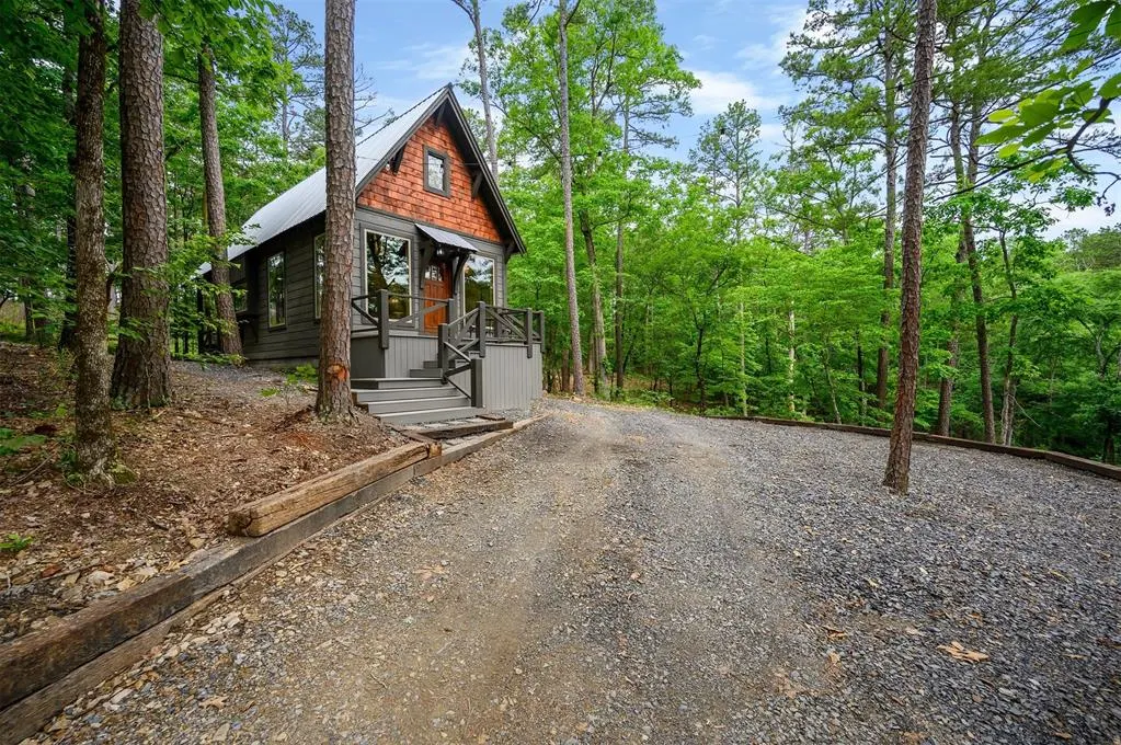 Photo 2 — 123 Sherwood Forest Lane, Broken Bow, OK 74728