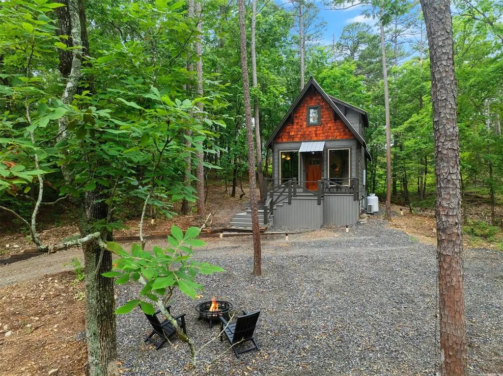Photo 3 — 123 Sherwood Forest Lane, Broken Bow, OK 74728
