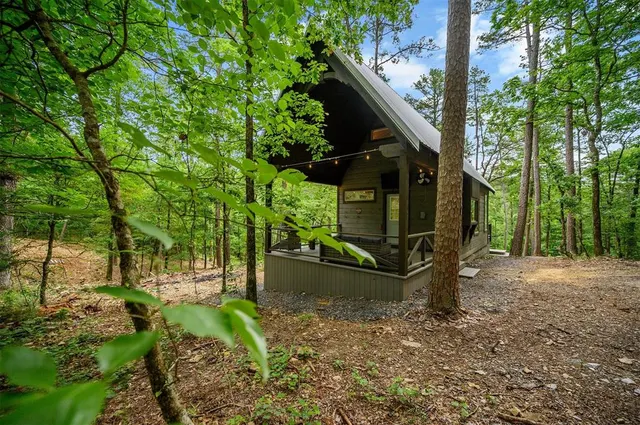 Photo 5 — 123 Sherwood Forest Lane, Broken Bow, OK 74728