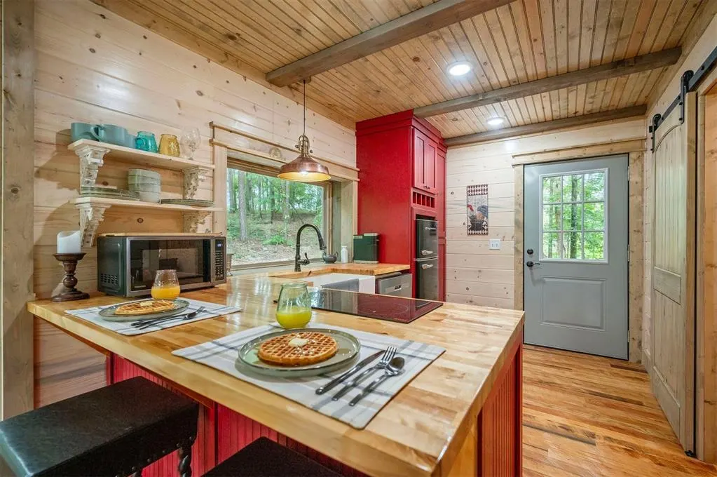 Photo 19 — 123 Sherwood Forest Lane, Broken Bow, OK 74728