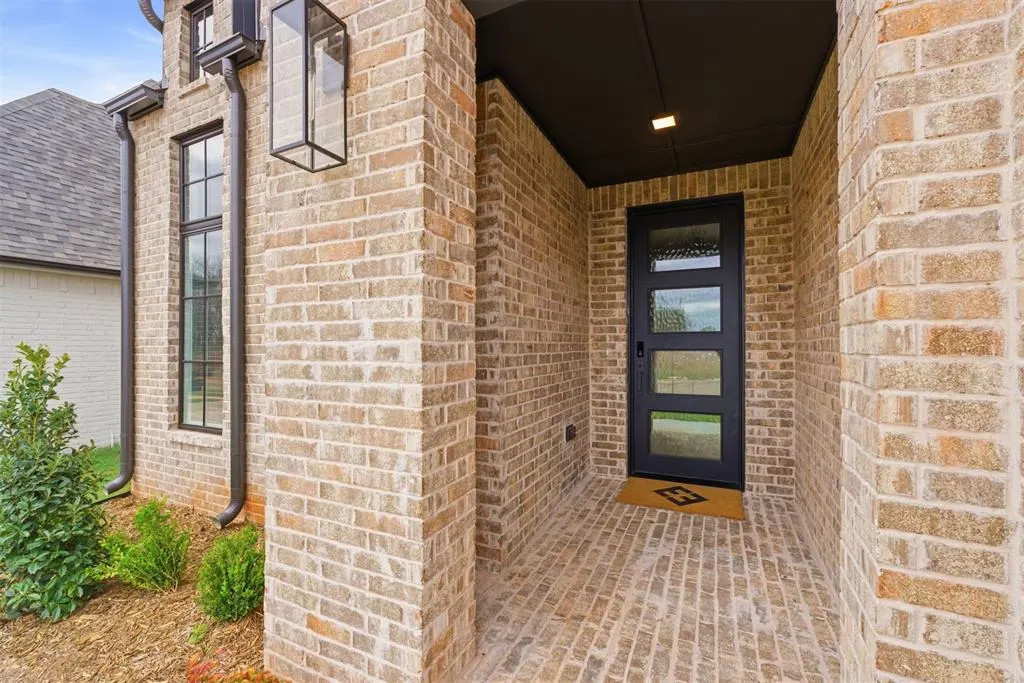 Photo 3 — 10717 NW 154th Street, Oklahoma City, OK 73078
