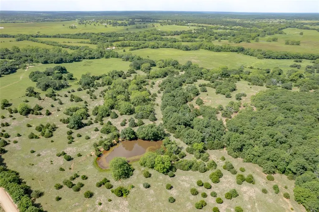 Photo 2 — 32547 Rattlesnake Hill Road, Macomb, OK 74852