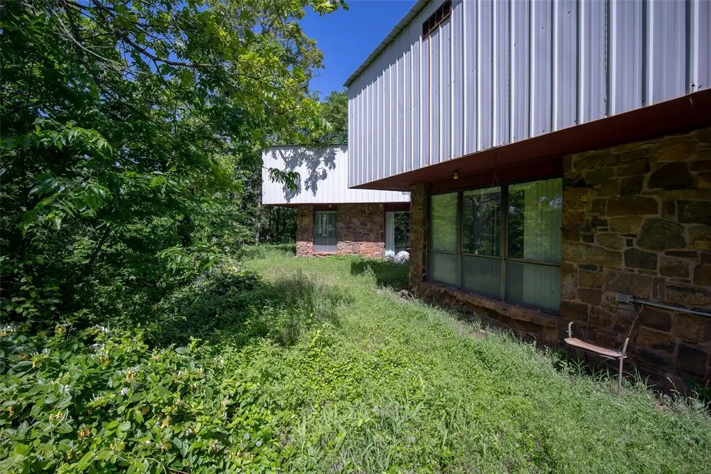 Photo 13 — 32547 Rattlesnake Hill Road, Macomb, OK 74852