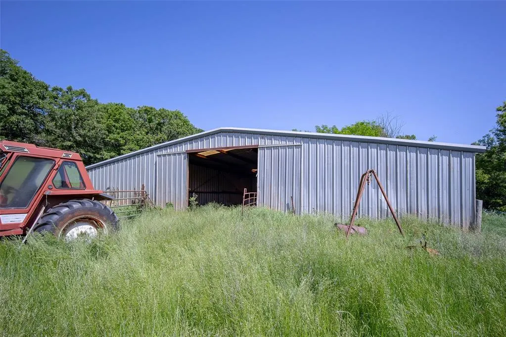 Photo 22 — 32547 Rattlesnake Hill Road, Macomb, OK 74852