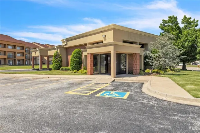 Front exterior — 809 Cornell Parkway, Oklahoma City, OK 73108