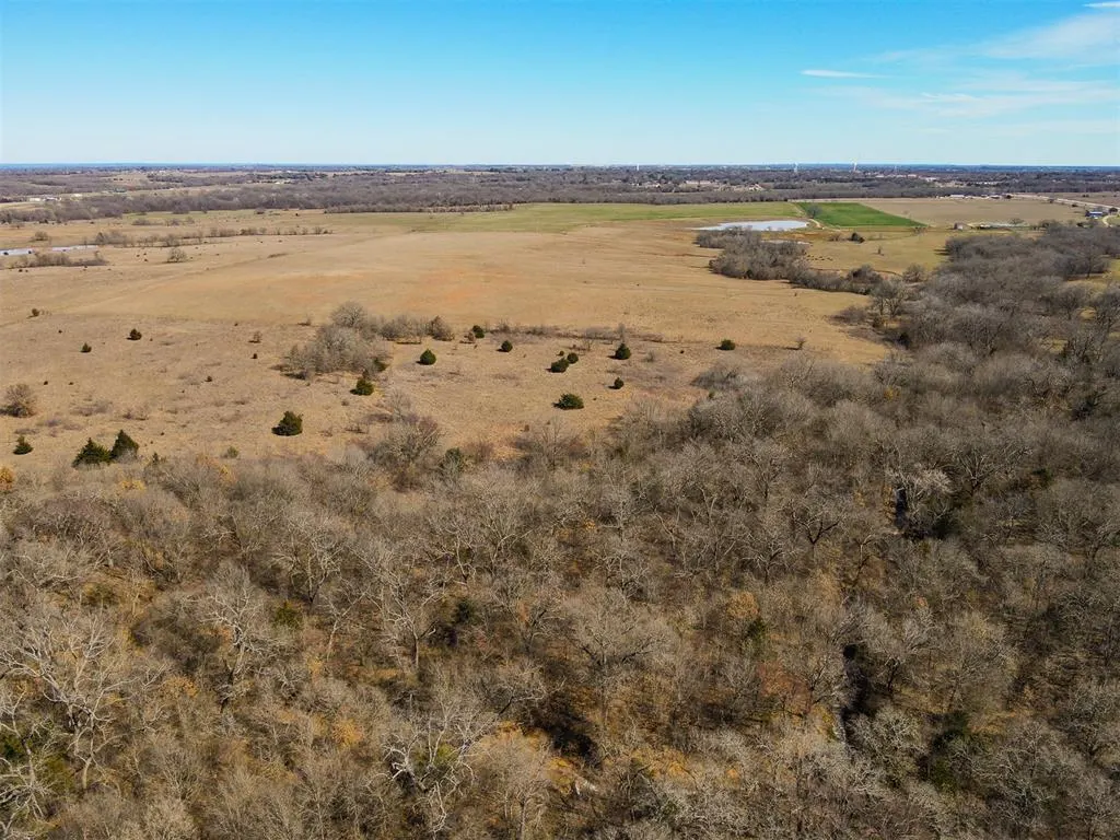 Photo 5 — 18294 US Hwy 70, Lone grove, OK 73443