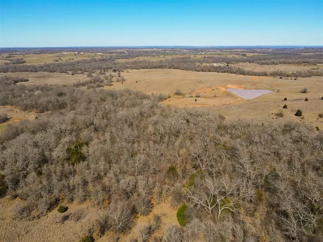 Photo 7 — 18294 US Hwy 70, Lone grove, OK 73443