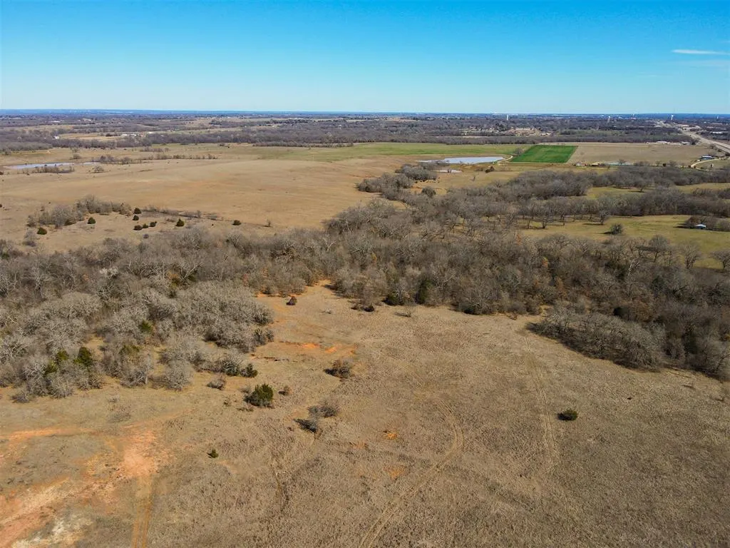 Photo 8 — 18294 US Hwy 70, Lone grove, OK 73443