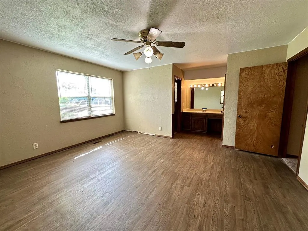Photo 10 — 27 Independence Drive, Elk City, OK 73644