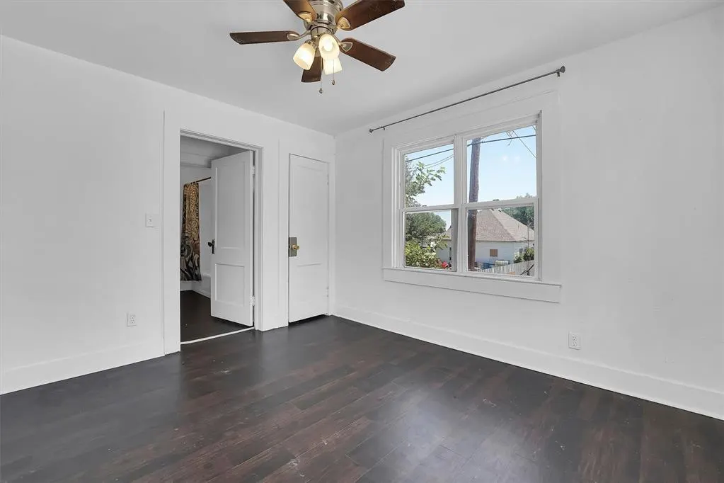 Photo 16 — 815 Hayes Avenue, Clinton, OK 73601