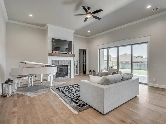 Photo 6 — 3805 Bridge Wood Lane, Oklahoma City, OK 73179
