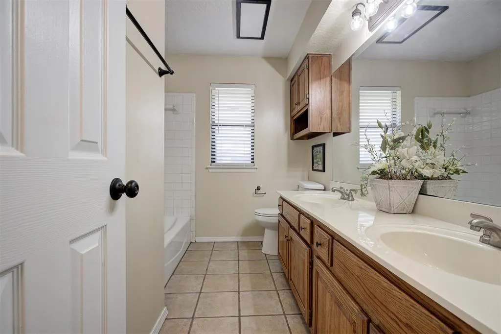 Photo 24 — 1001 Glacier Lane, Edmond, OK 73003