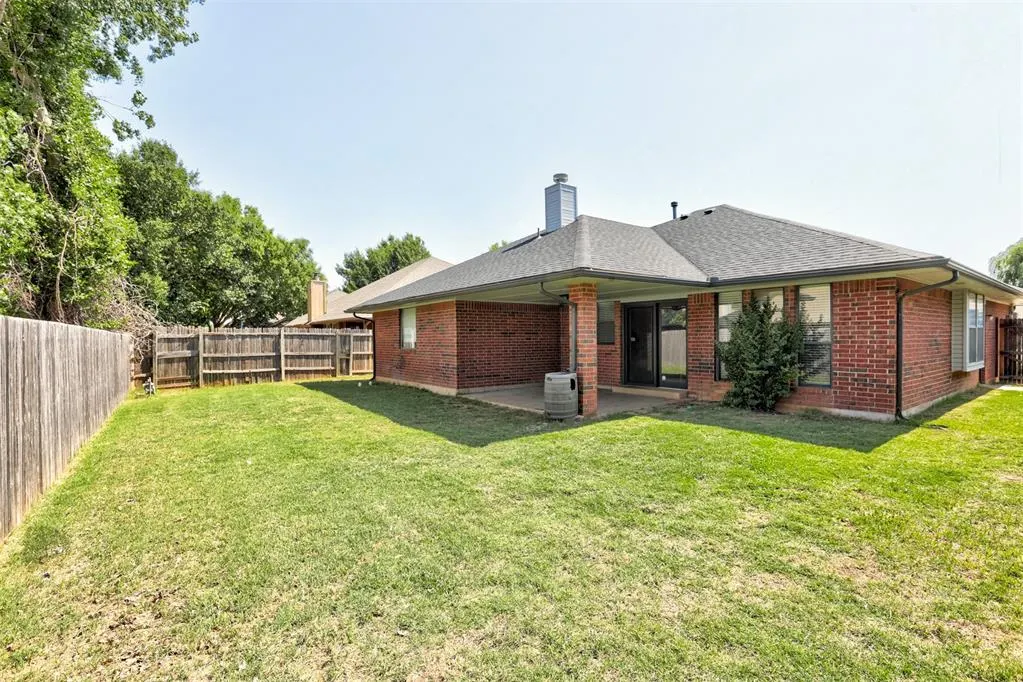 Photo 30 — 1001 Glacier Lane, Edmond, OK 73003