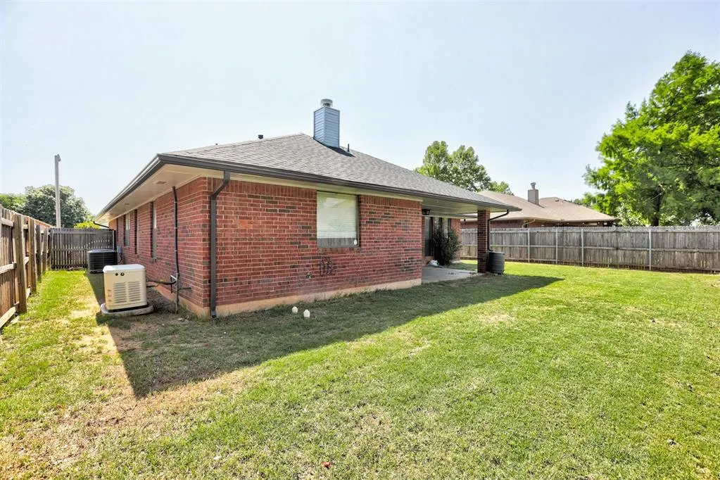 Photo 31 — 1001 Glacier Lane, Edmond, OK 73003
