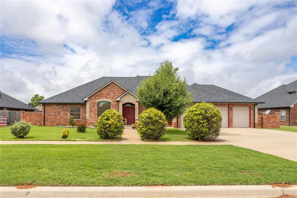 Front exterior — 3417 Lyle Road, Weatherford, OK 73096