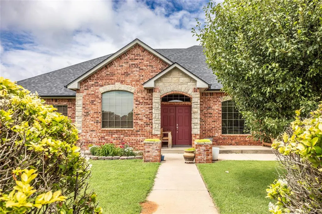 Photo 2 — 3417 Lyle Road, Weatherford, OK 73096