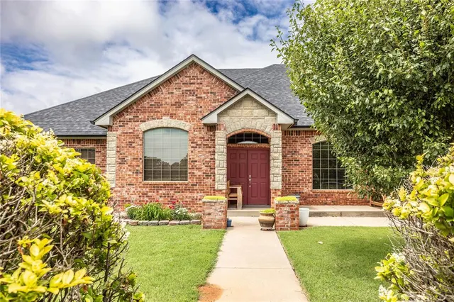 Photo 2 — 3417 Lyle Road, Weatherford, OK 73096