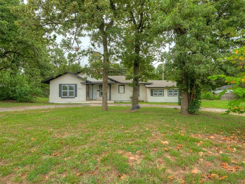 Front exterior — 6825 NW 30th Street, Bethany, OK 73008
