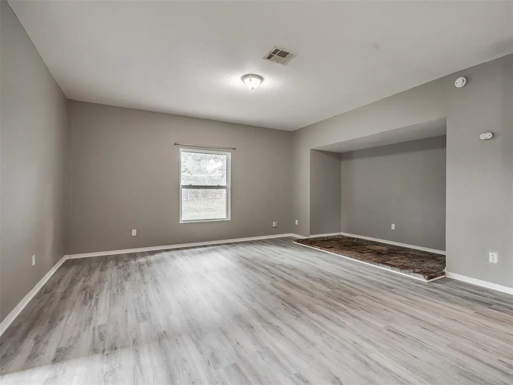 Photo 9 — 6825 NW 30th Street, Bethany, OK 73008