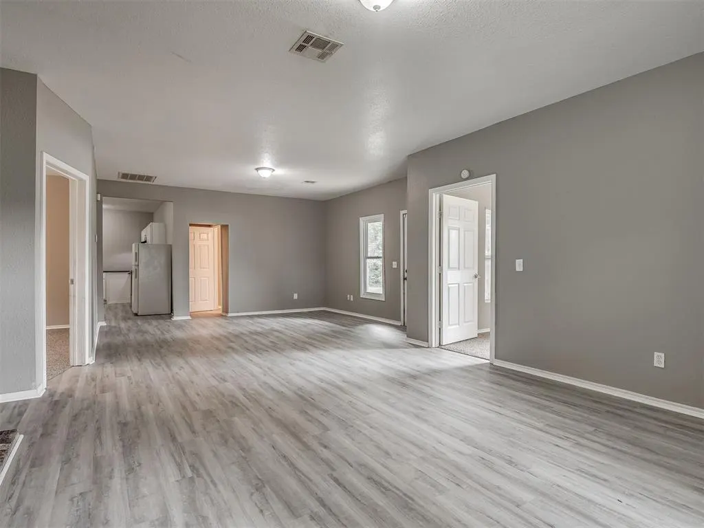 Photo 13 — 6825 NW 30th Street, Bethany, OK 73008