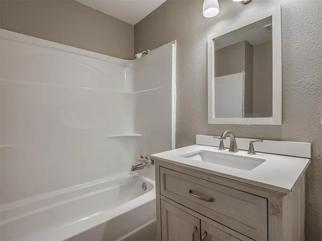 Photo 36 — 6825 NW 30th Street, Bethany, OK 73008
