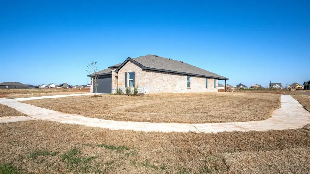 Photo 3 — 1124 Burlywood Lane, Piedmont, OK 73078
