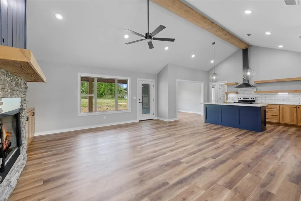 Photo 3 — 3155 E Fair Street, Idabel, OK 74745