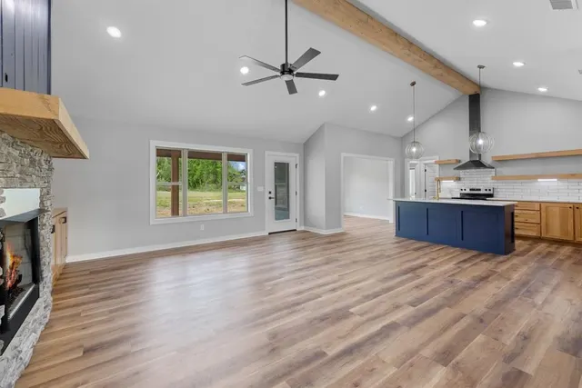 Photo 3 — 3155 E Fair Street, Idabel, OK 74745