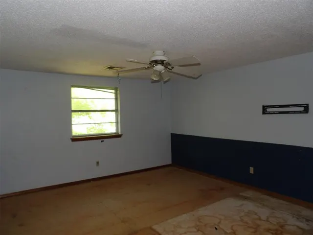 Photo 8 — 8317 NW 27th Street, Bethany, OK 73008
