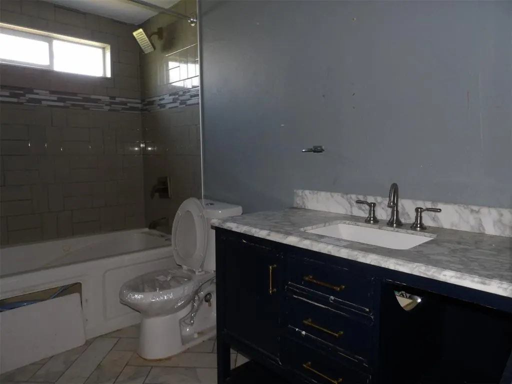 Photo 10 — 8317 NW 27th Street, Bethany, OK 73008