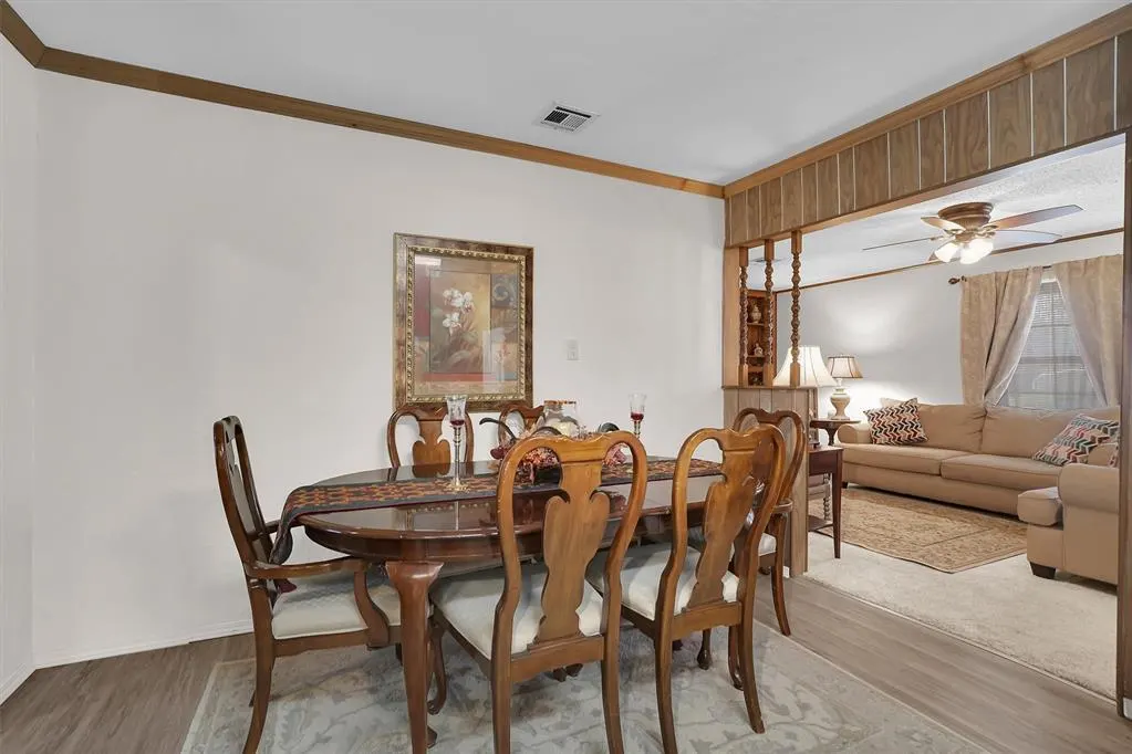 Photo 14 — 214 E Van Buren Street, Mangum, OK 73554