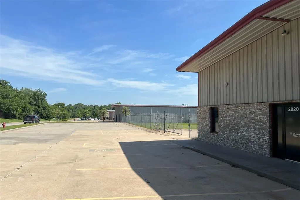 Photo 6 — 2820 Global Parkway, Oklahoma City, OK 73110