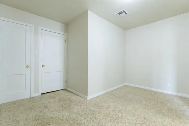 Photo 7 — 515 N Booth Avenue, Elk City, OK 73644