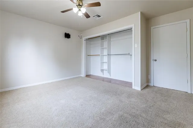 Photo 8 — 515 N Booth Avenue, Elk City, OK 73644
