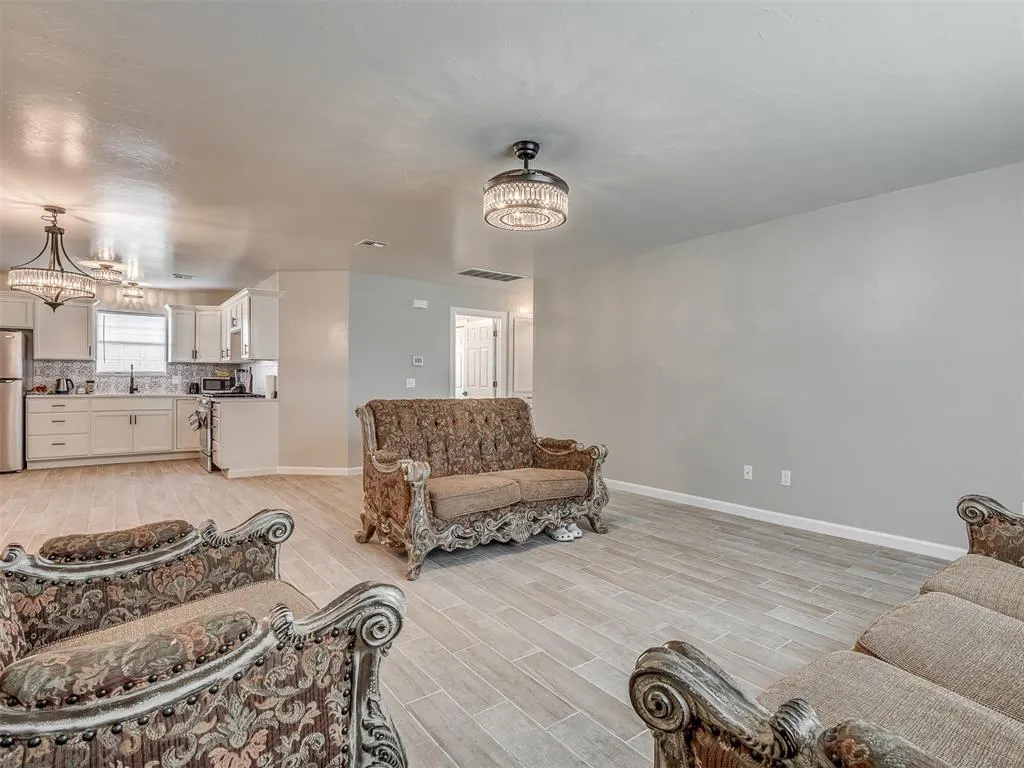 Photo 9 — 4100 S Noma Road, Oklahoma City, OK 73150