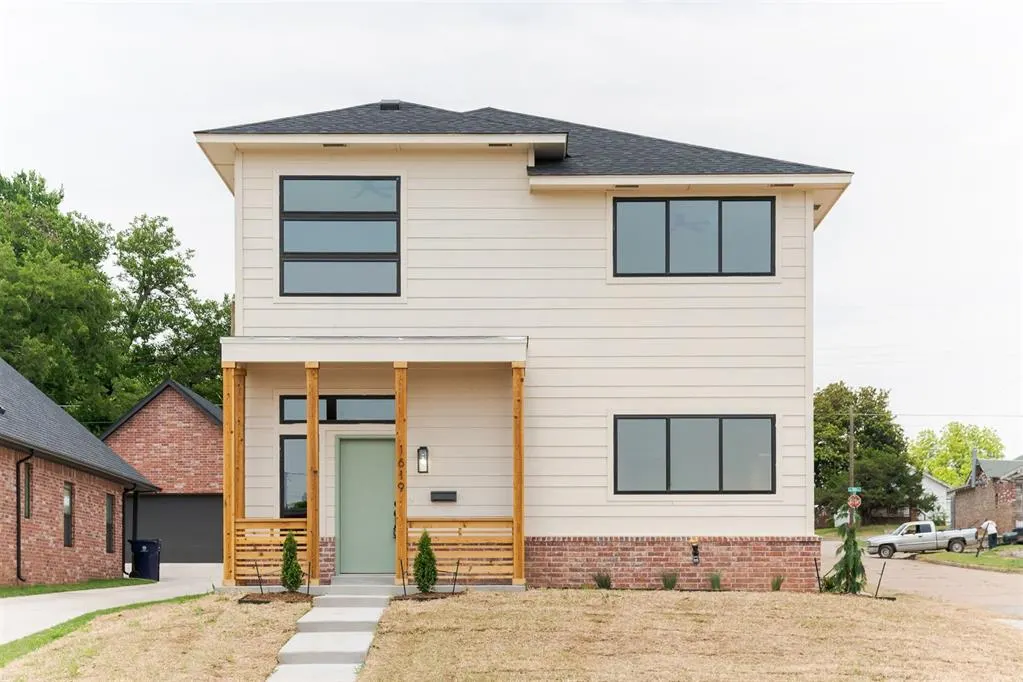 Photo 3 — 1619 NE 9th Street, Oklahoma City, OK 73117