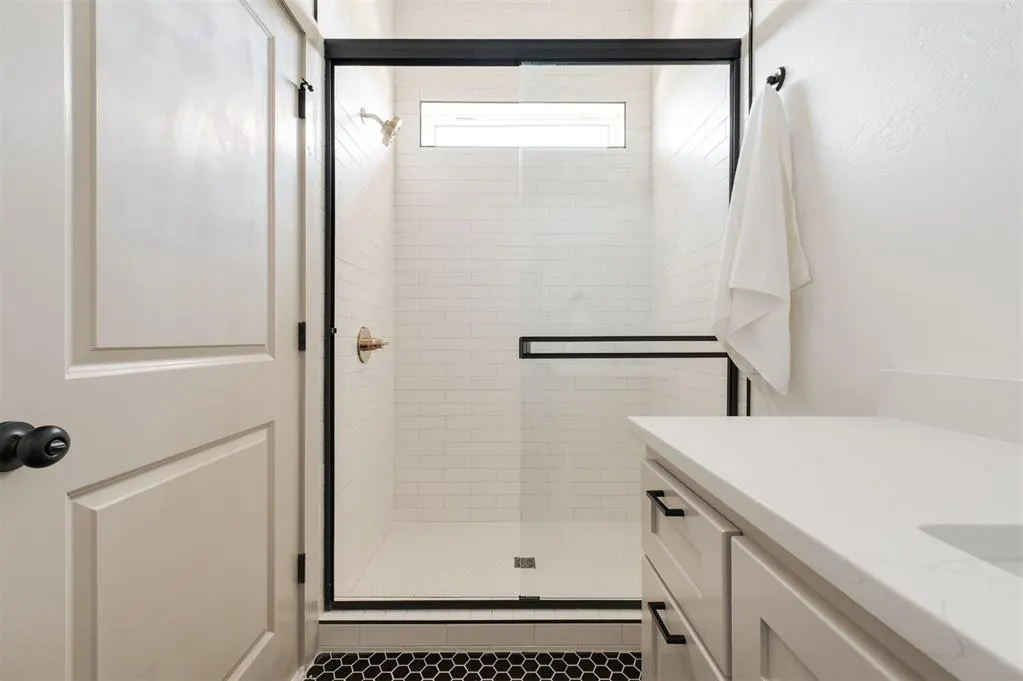 Photo 44 — 1619 NE 9th Street, Oklahoma City, OK 73117