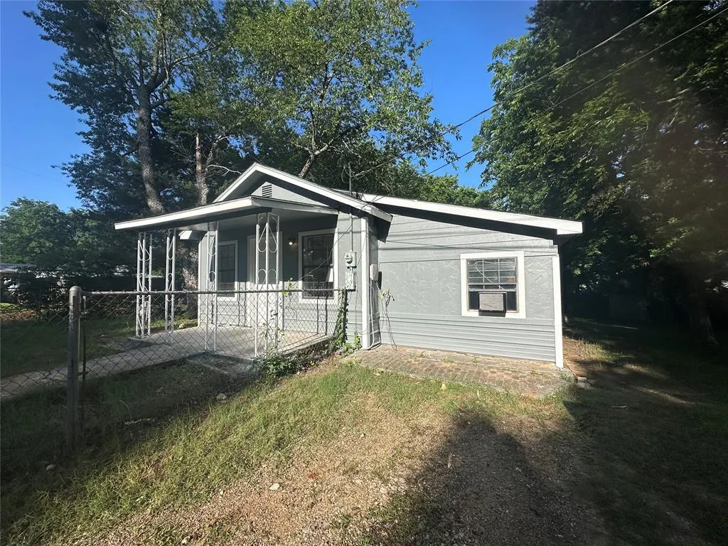 Photo 2 — 408 Wake Street, Broken Bow, OK 74728