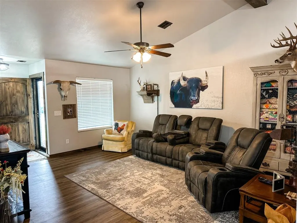 Photo 5 — 1913 Linwood Street, Weatherford, OK 73096