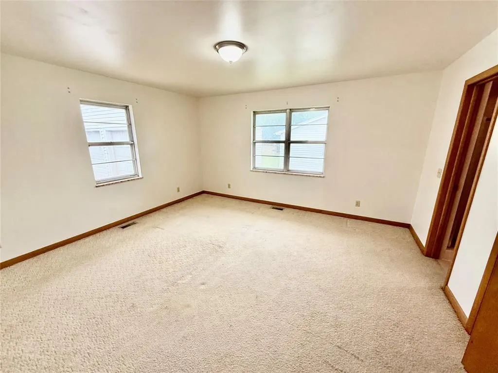 Photo 10 — 617 S 9th Street, Kingfisher, OK 73750