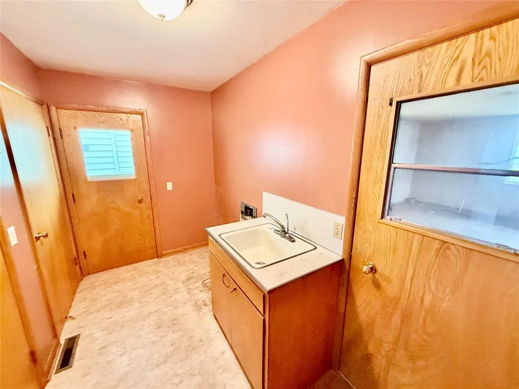 Photo 19 — 617 S 9th Street, Kingfisher, OK 73750