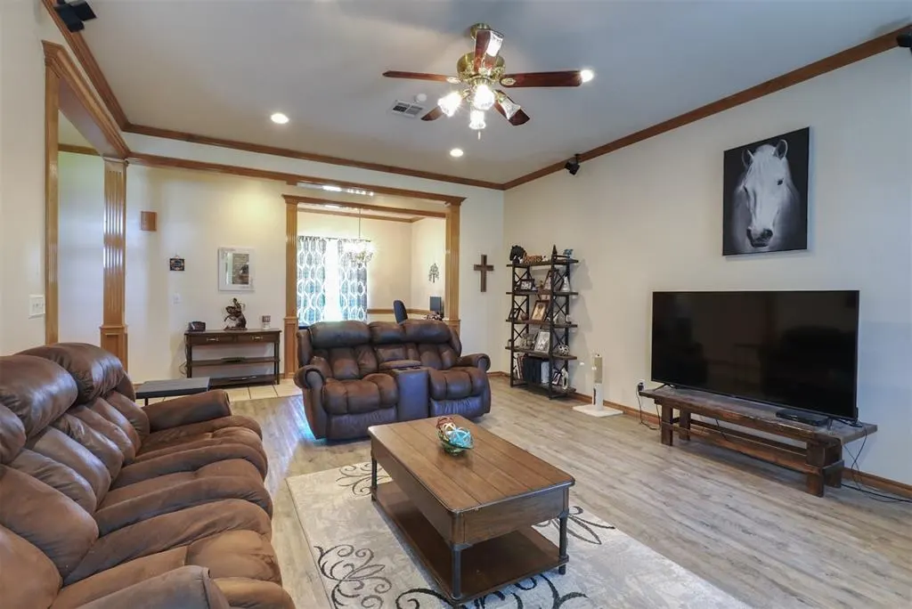 Photo 12 — 1811 N Bryan Street, Shawnee, OK 74804