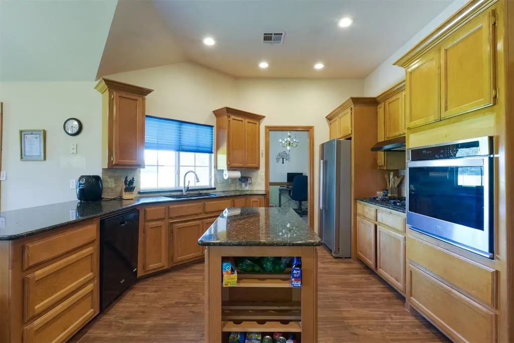 Photo 13 — 1811 N Bryan Street, Shawnee, OK 74804