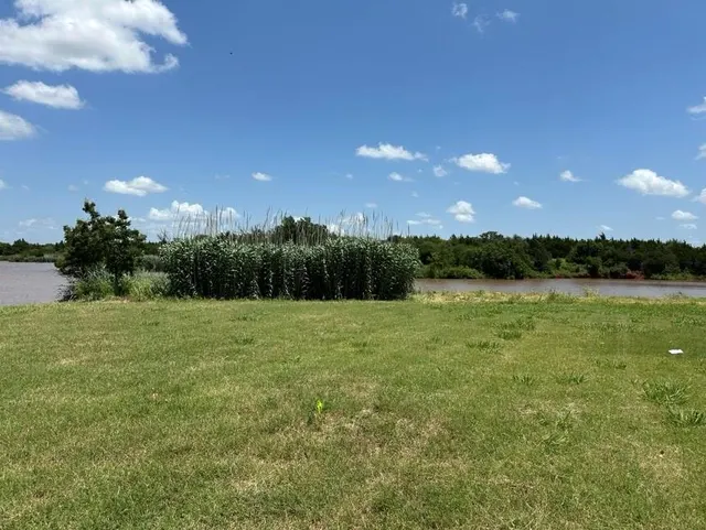 Photo 2 — 13208 Mackinac Island Drive, Oklahoma City, OK 73142