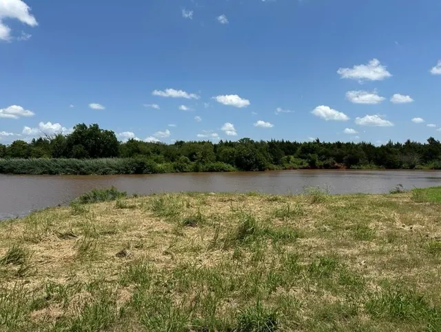 Photo 5 — 13208 Mackinac Island Drive, Oklahoma City, OK 73142