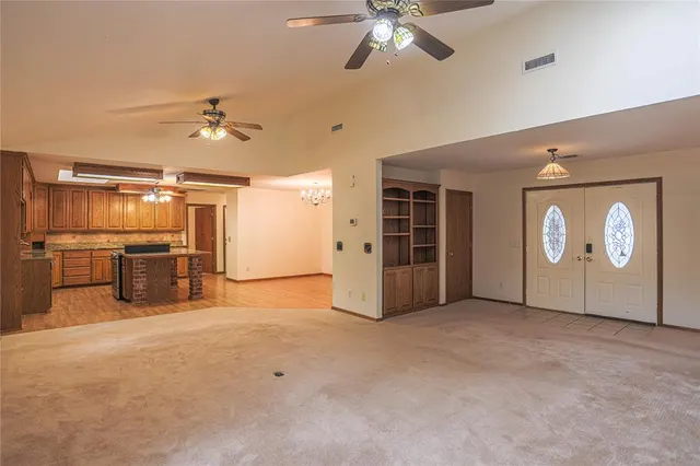 Photo 5 — 10389 N 2432 Circle, Weatherford, OK 73096