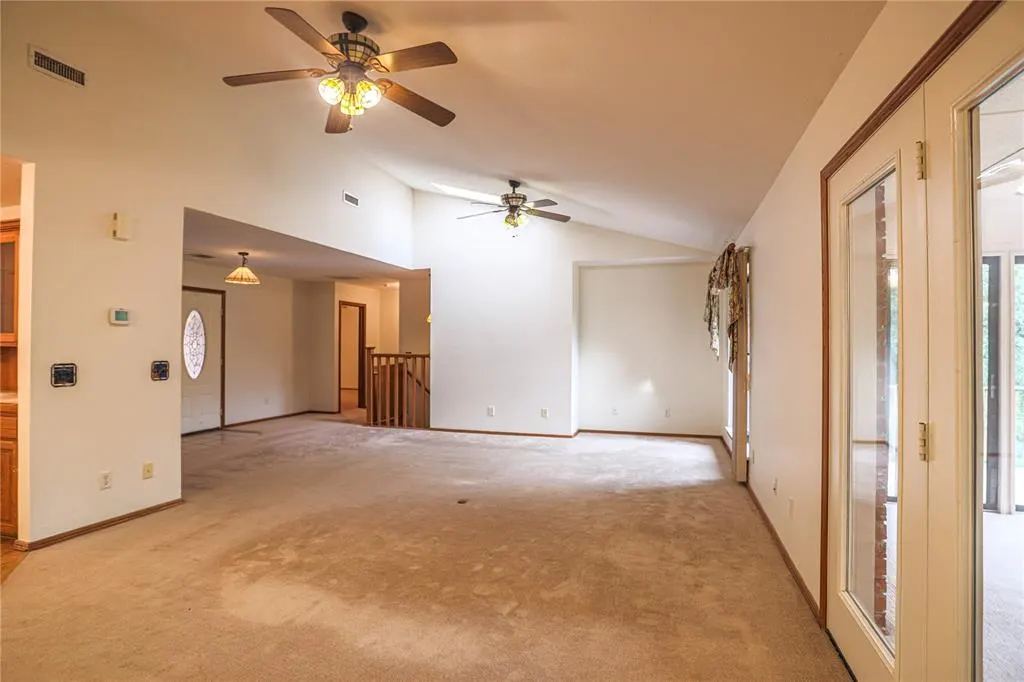 Photo 15 — 10389 N 2432 Circle, Weatherford, OK 73096