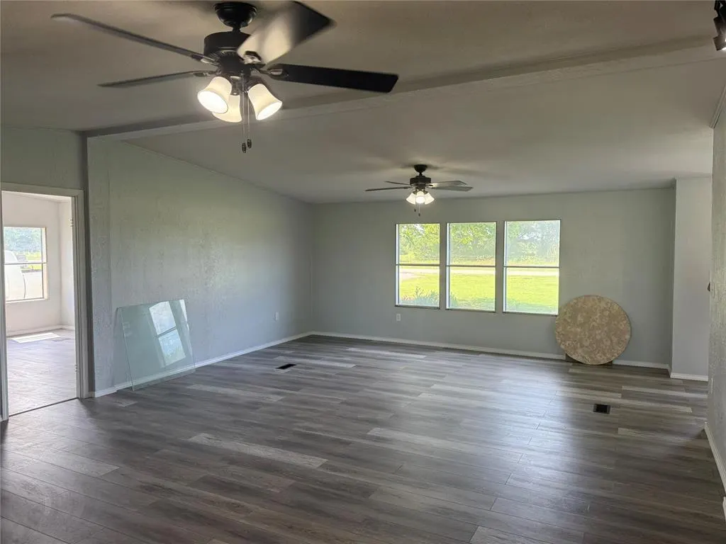 Photo 3 — 9160 W County 1250 Street, Fort Cobb, OK 73038